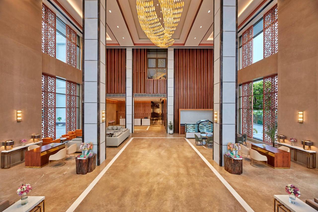 Doubletree By Hilton ורנאסי מראה חיצוני תמונה