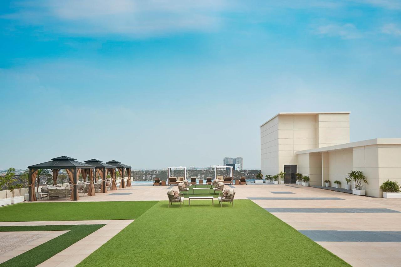 Doubletree By Hilton ורנאסי מראה חיצוני תמונה