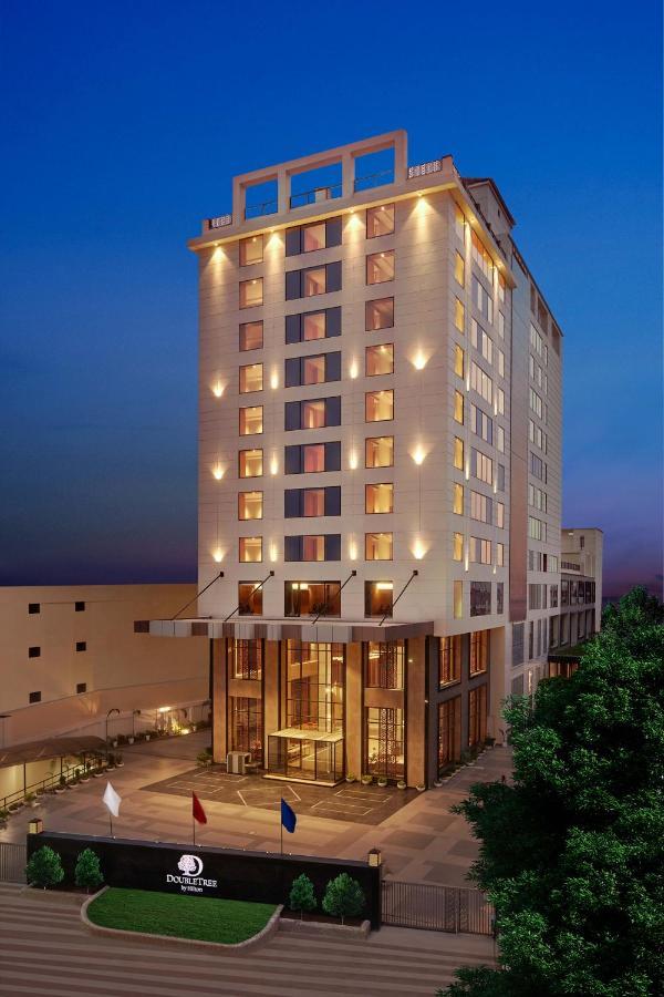 Doubletree By Hilton ורנאסי מראה חיצוני תמונה