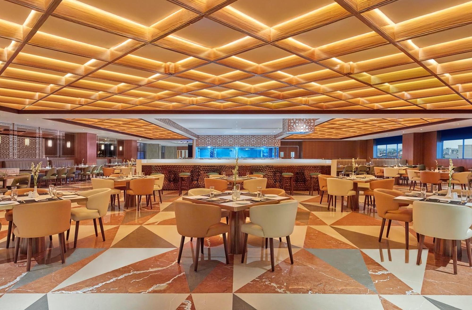 Doubletree By Hilton ורנאסי מראה חיצוני תמונה
